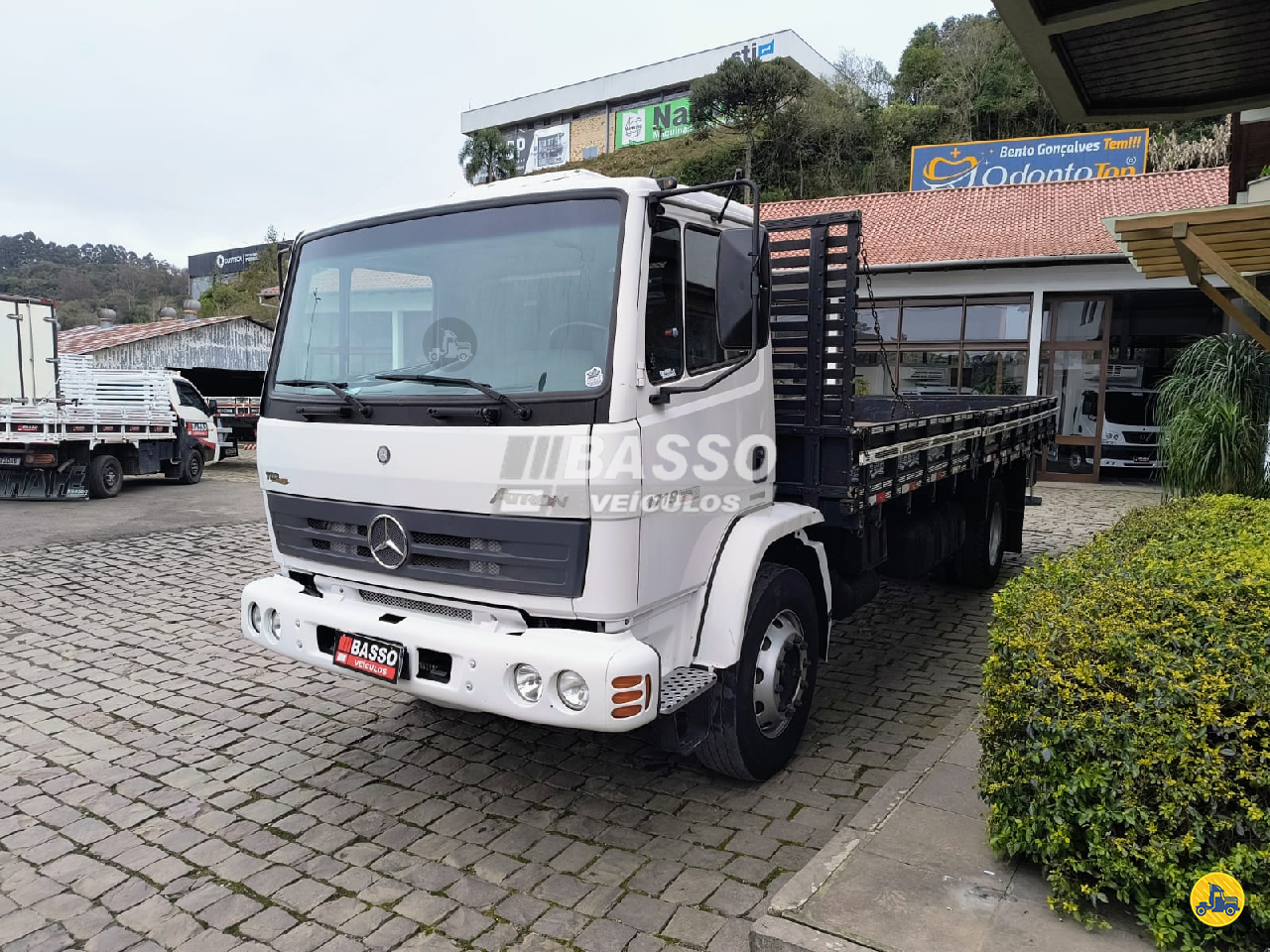 CAMINHAO MERCEDES-BENZ MB 1719 Grade Baixa Toco 4x2 Basso Veículos GARIBALDI RIO GRANDE DO SUL RS